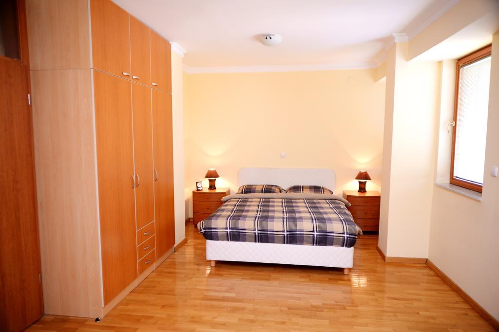 Exclusive Central Apartments Скопье Экстерьер фото