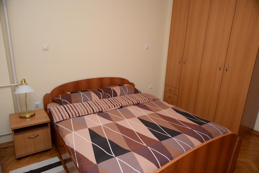 Exclusive Central Apartments Скопье Экстерьер фото