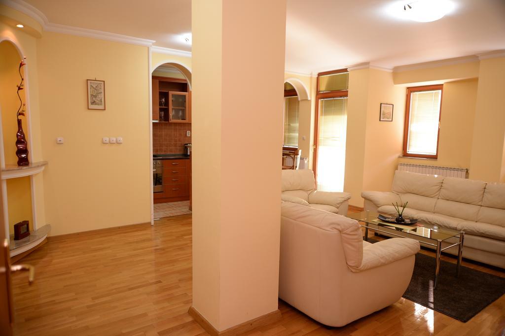 Exclusive Central Apartments Скопье Экстерьер фото