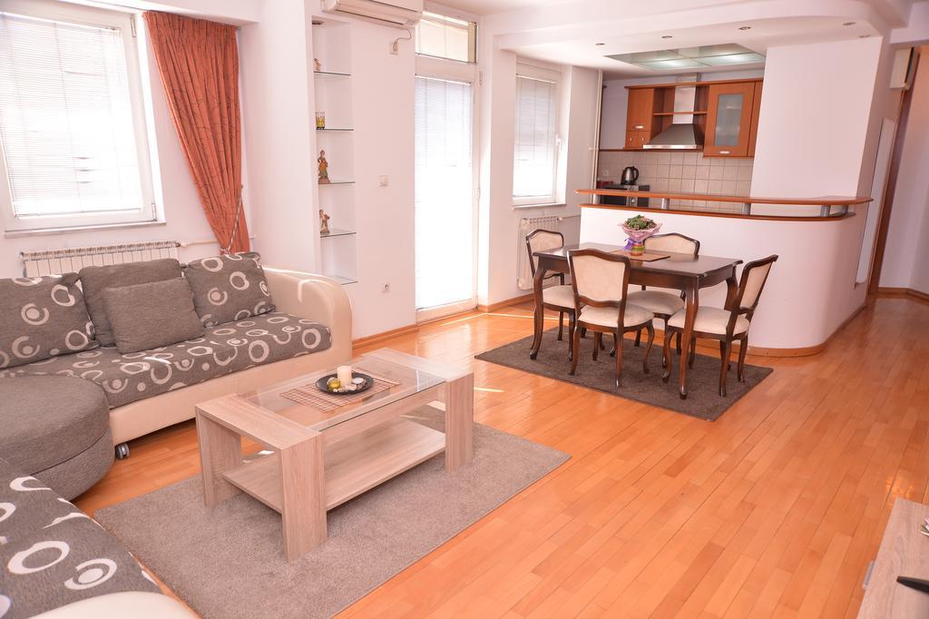Exclusive Central Apartments Скопье Экстерьер фото