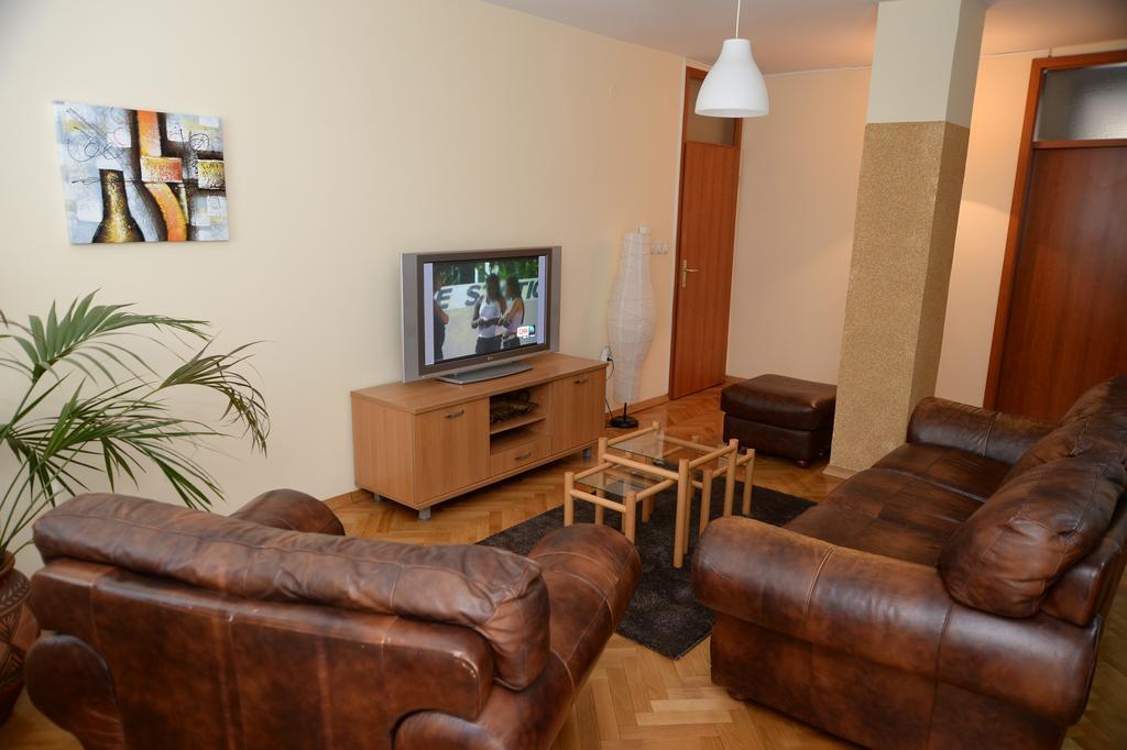 Exclusive Central Apartments Скопье Экстерьер фото